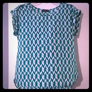 Green and White geometric top from stitch fix